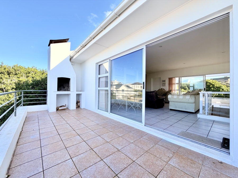 5 Bedroom Property for Sale in Vermont Western Cape